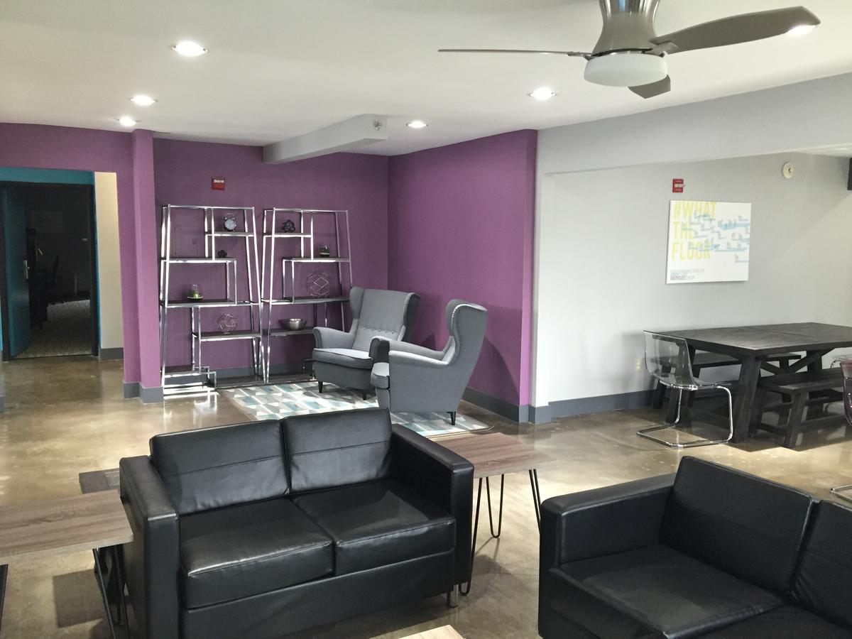 Aae Austin'S Travelodge Εξωτερικό φωτογραφία